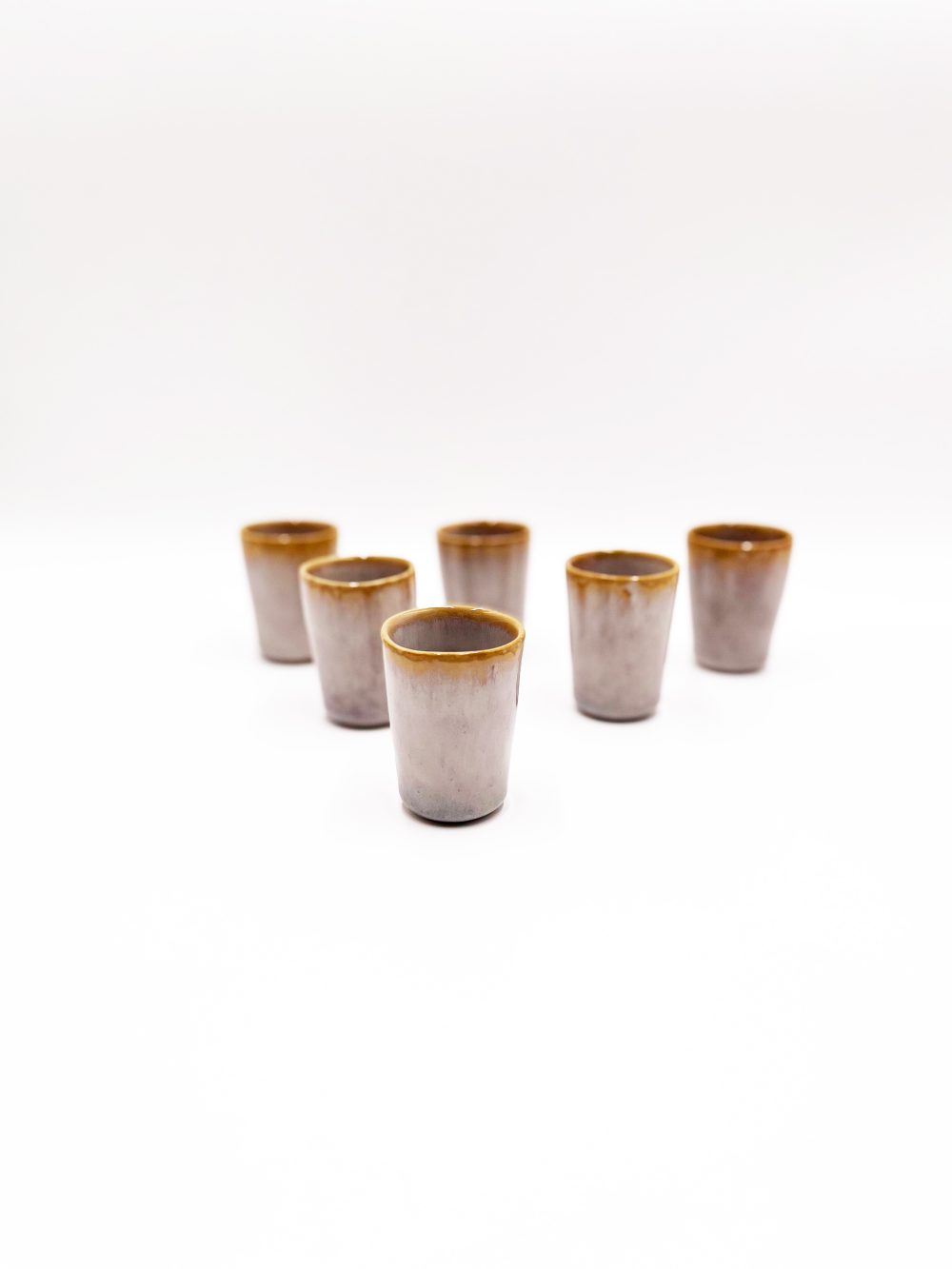creme lila espresso kopjes - amazonia cream -handgemaakt keramiek - modern portugees servies bij UNRO